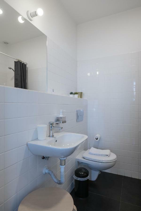 Baixa24 •P2R• Bright Apt In Vibrant Downtown OOporto Exterior foto
